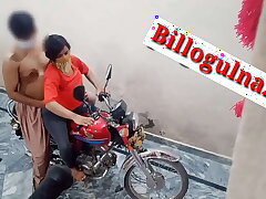Hot XXX sister fucked by friend on bike hindi audio